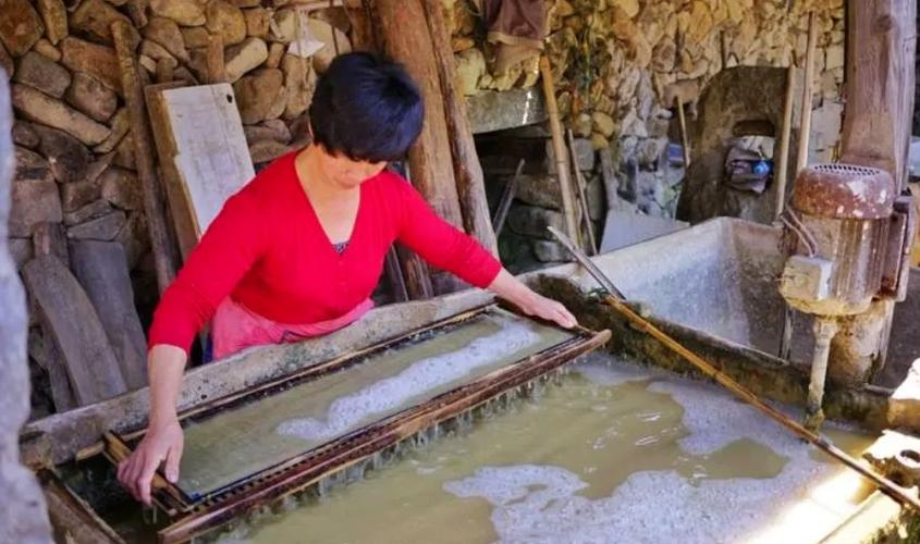 抄紙消泡劑應(yīng)用場景圖